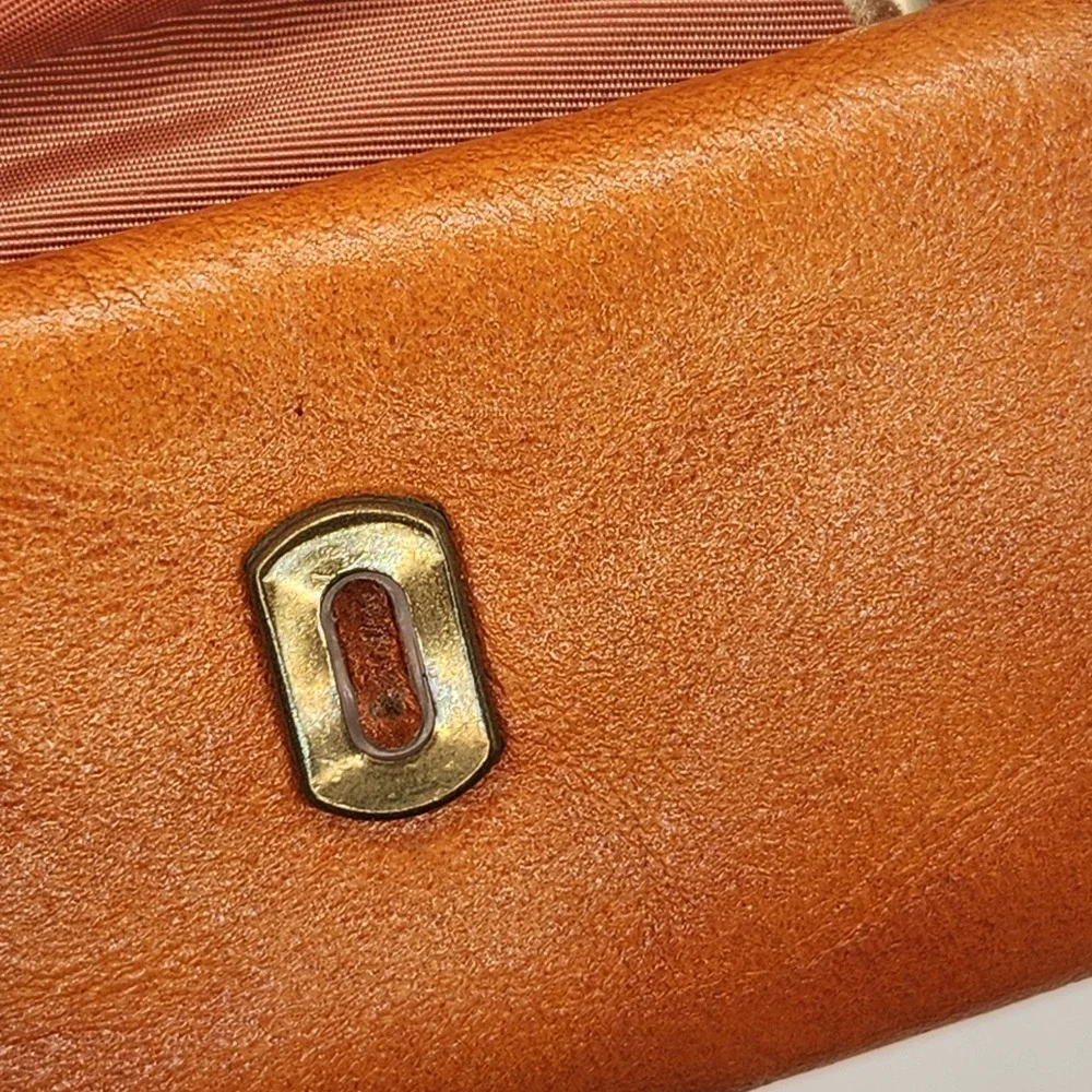 Vintage Princess Gardner Tan Cowhide Splits Trifold Wallet Kiss Lock Western